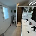 Prázdninový dům Belle Maison A Barbatre, 800m Plage, Pour 7 Personnes Avec Jardin Clos, Terrasse Et Wifi Gratuit - Fr-1-823-69 Barbâtre