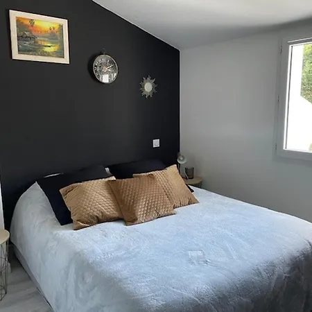 בית נופש Belle Maison A Barbatre, 800m Plage, Pour 7 Personnes Avec Jardin Clos, Terrasse Et Wifi Gratuit - Fr-1-823-69