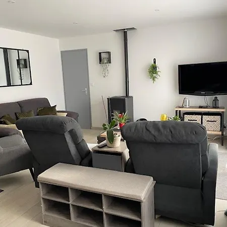 Belle Maison A Barbatre, 800m Plage, Pour 7 Personnes Avec Jardin Clos, Terrasse Et Wifi Gratuit - Fr-1-823-69