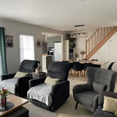 בית נופש Belle Maison A Barbatre, 800m Plage, Pour 7 Personnes Avec Jardin Clos, Terrasse Et Wifi Gratuit - Fr-1-823-69 ברבטרה