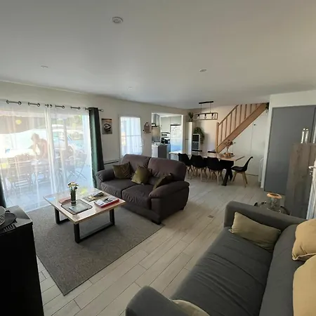 Belle Maison A Barbatre, 800m Plage, Pour 7 Personnes Avec Jardin Clos, Terrasse Et Wifi Gratuit - Fr-1-823-69 *