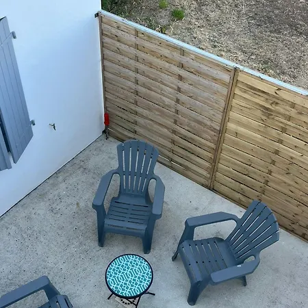 Belle Maison A Barbatre, 800m Plage, Pour 7 Personnes Avec Jardin Clos, Terrasse Et Wifi Gratuit - Fr-1-823-69 Ferienhaus *