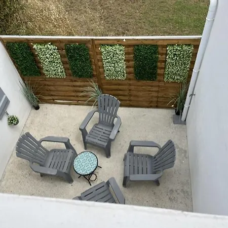 Belle Maison A Barbatre, 800m Plage, Pour 7 Personnes Avec Jardin Clos, Terrasse Et Wifi Gratuit - Fr-1-823-69 *