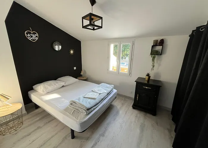 Belle Maison A Barbatre, 800m Plage, Pour 7 Personnes Avec Jardin Clos, Terrasse Et Wifi Gratuit - Fr-1-823-69